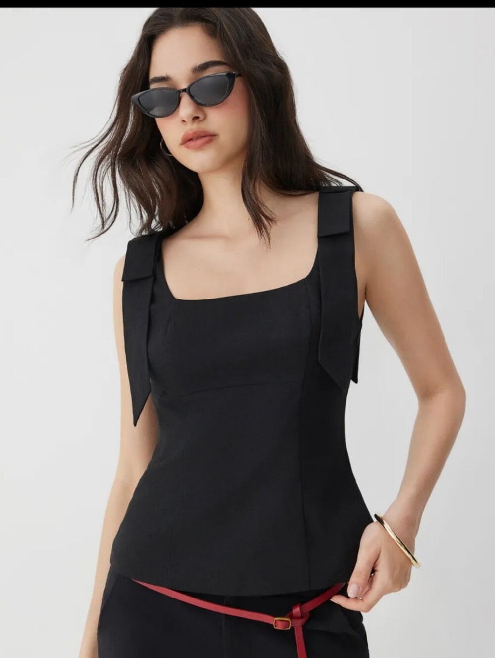 NEW WITH TAGS Cider Square-Neck Top with Bow-Strap Detail (Size M - US 6) - Picture 2 of 11